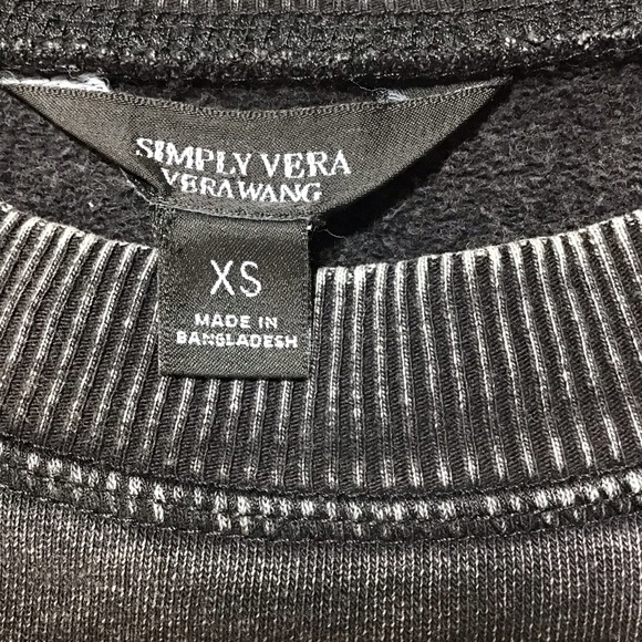 Simply Vera Vera Wang David Bowie Rebel Graphic crewneck Sweatshirt - Picture 6 of 12